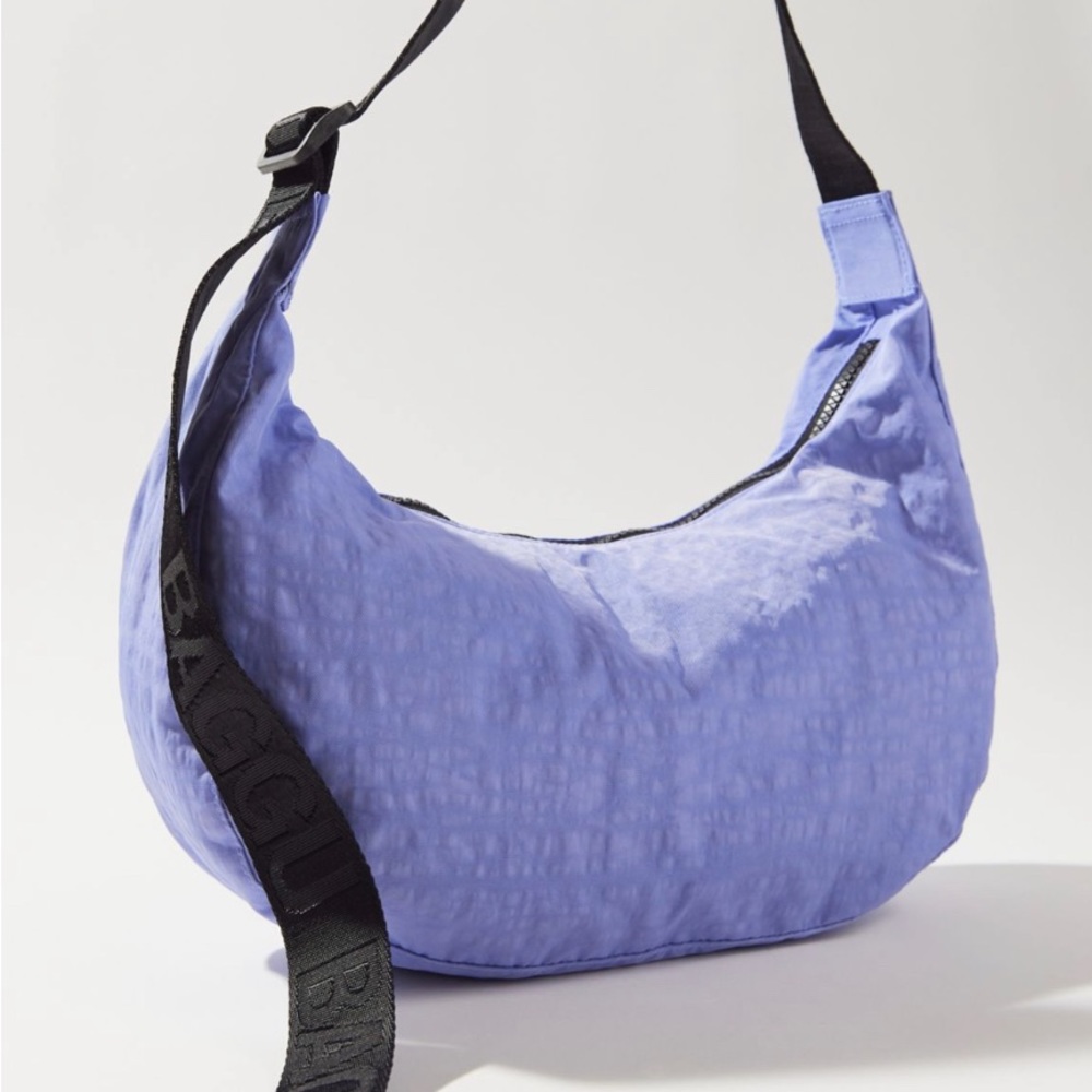 Baggu medium crescent bag bluebell
